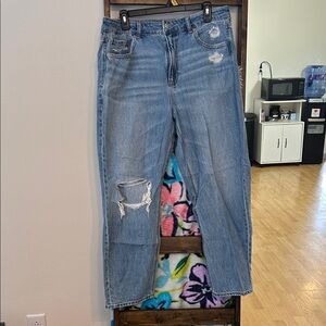 American eagle mom straight jean